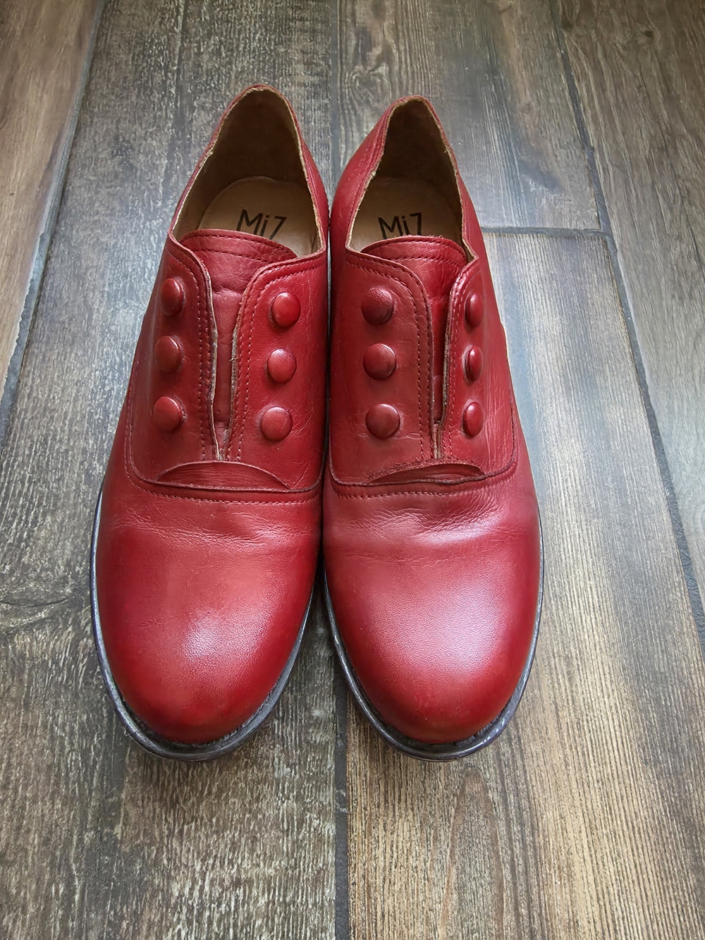 MIZ MOOZ Lenore Red Leather Button-Front Womens Slip-On Loafers NWOT